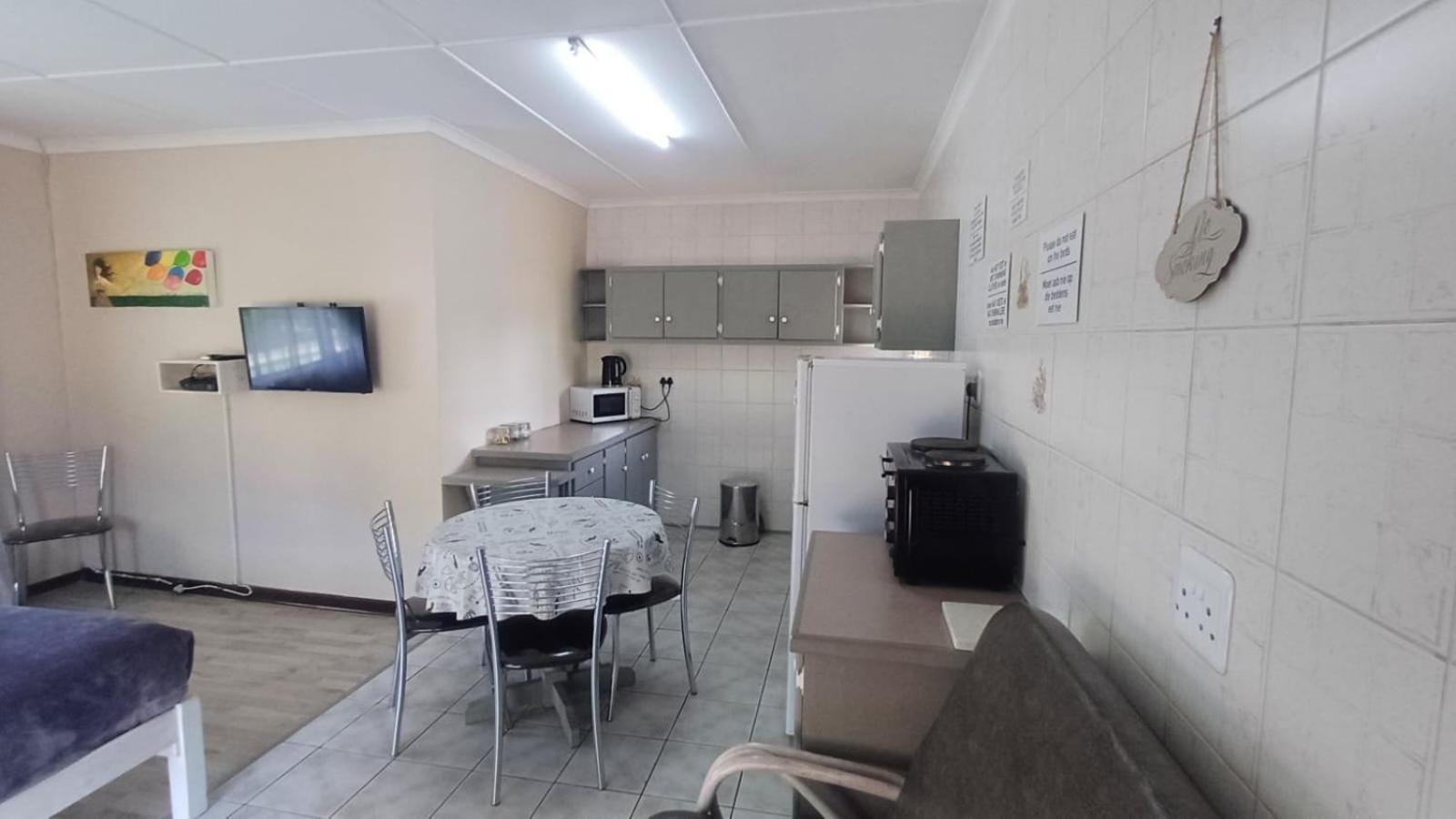Ceelee'S Place Bloemfontein Esterno foto